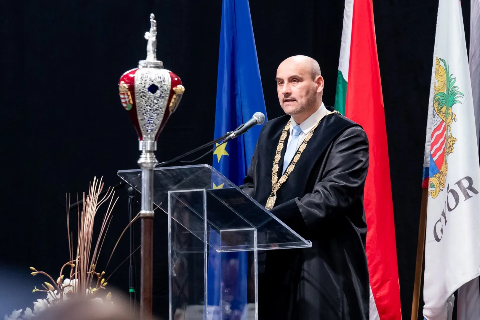 Dr Attila Pongrácz, Dean of the Faculty of Education, Humanities and Social Sciences, characterized the activities of the Apáczai Csere János Faculty with the terms 'value transmission' and 'innovation’. (Photo: András Adorján)